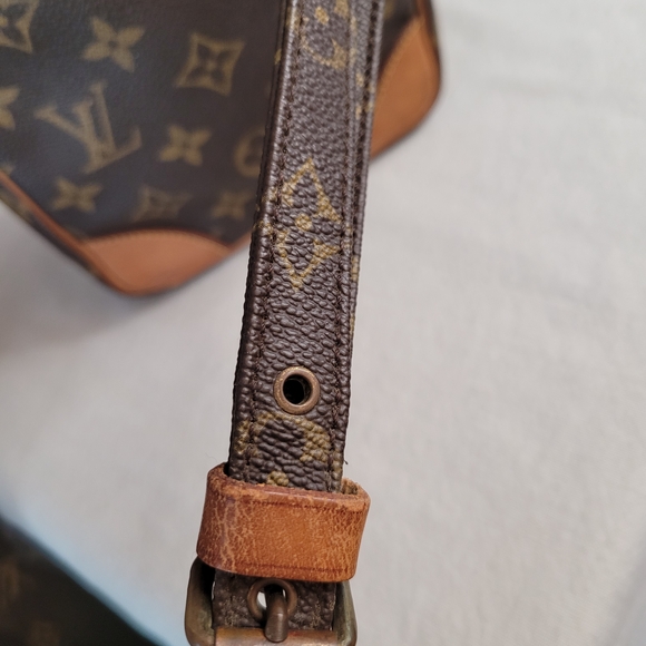 Louis Vuitton Brown Amazon PM Monogram Womens Crossbody Bag - Picture 7 of 16